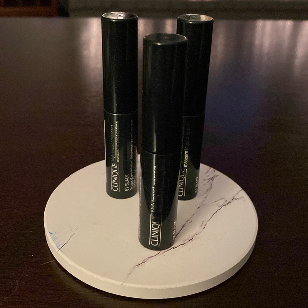 Clinique high impact mascara.
